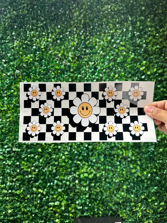 Checkered Daisy Cup Wrap, Vinyl 16oz Cup Wrap